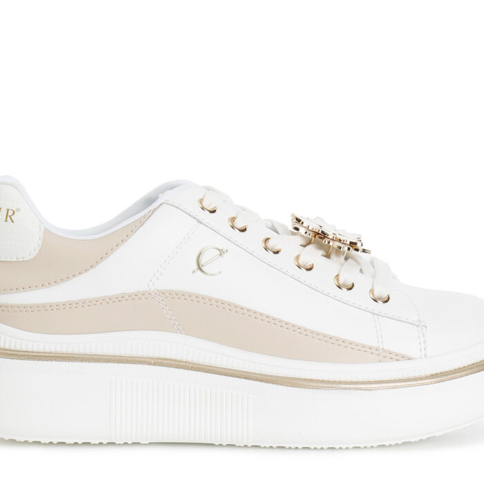 Sneaker in pelle con acc. smaltato