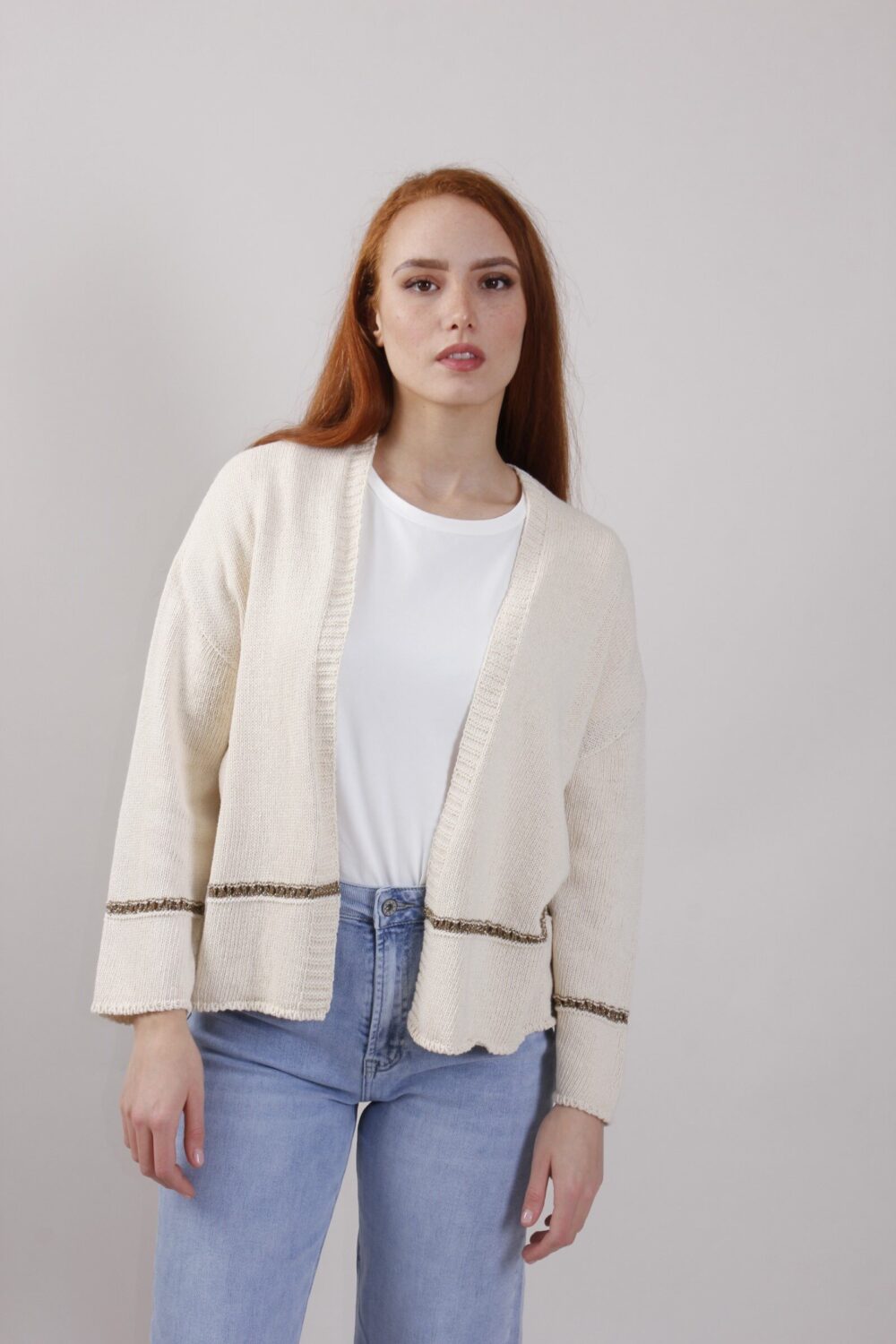 Cardigan in maglia con dettaglio sul fondo in lurex.